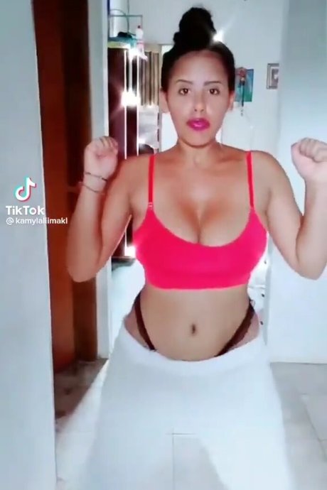 Kamylla Lima セックススター 写真