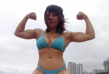 Lala Vieira 完璧なスター アーカイブ