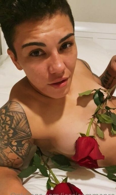 Jessica Andrade 美しいスター 写真