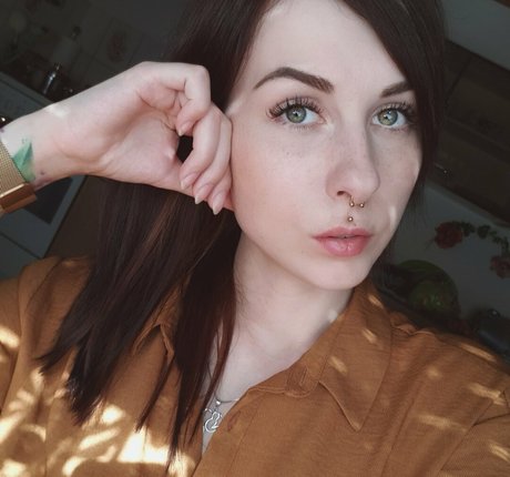 romisu 完璧な女優 写真