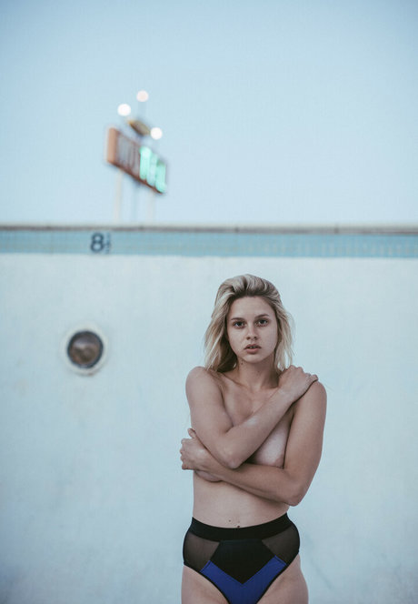 Elle Brittain トップ女優 写真