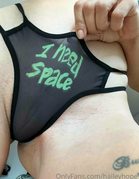 Hailey Hope 美しいモデル アーカイブ