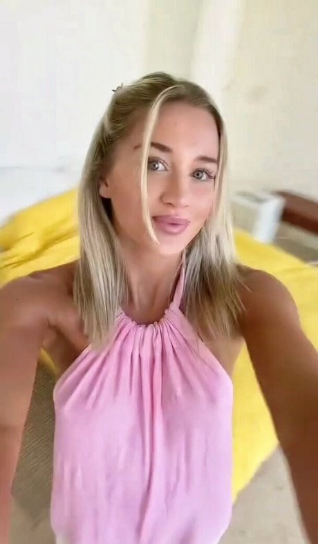 Lily Bowman ポルノスター ヌード 画像