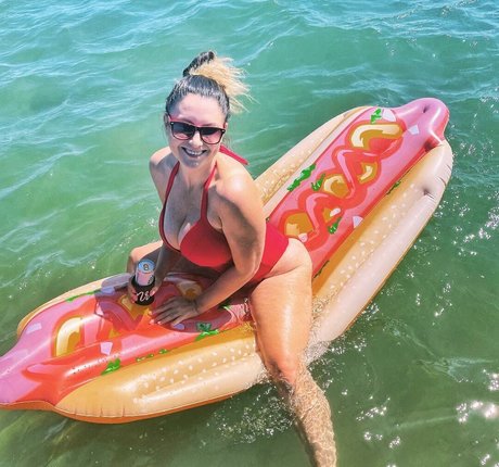 Katy Beaver ポルノスター 高品質 写真