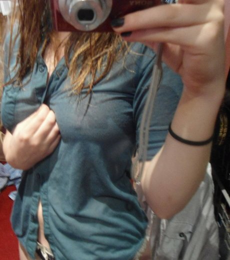 刑務所のOnlyFans 美しいポルノ 写真