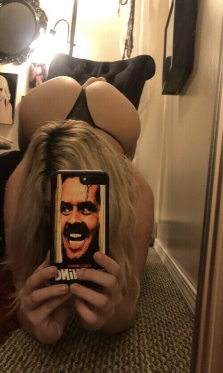 Xxxorcist 素敵な女優 画像