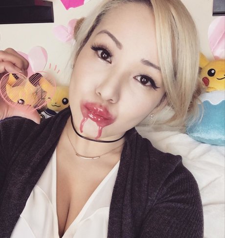 Reina Scully 無料女優 写真