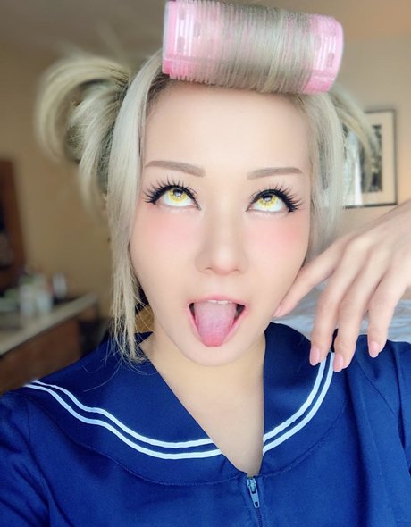 Reina Scully ポルノスター 美しい ギャラリー