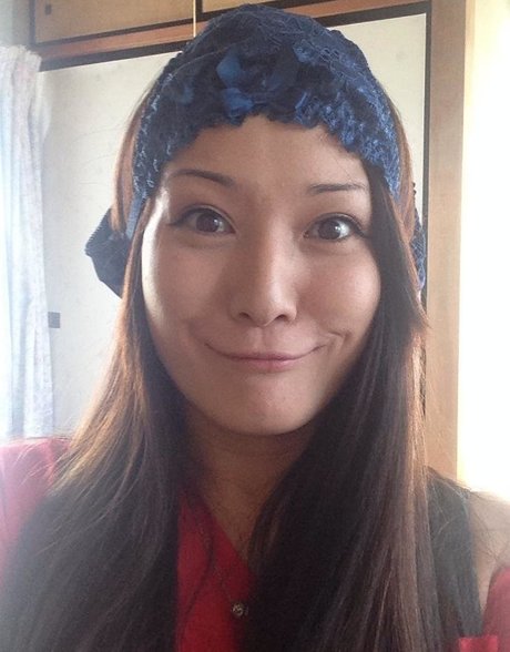 小人エボニーOnlyFans ポルノ 画像