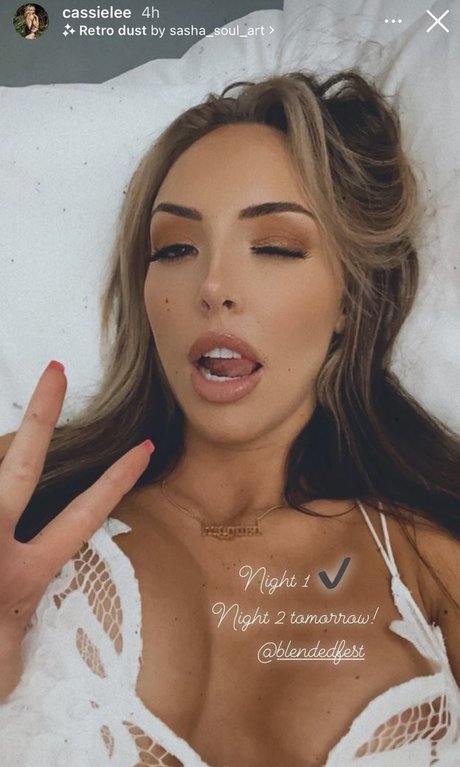 フラットオンリーファン 美しいxxx 写真