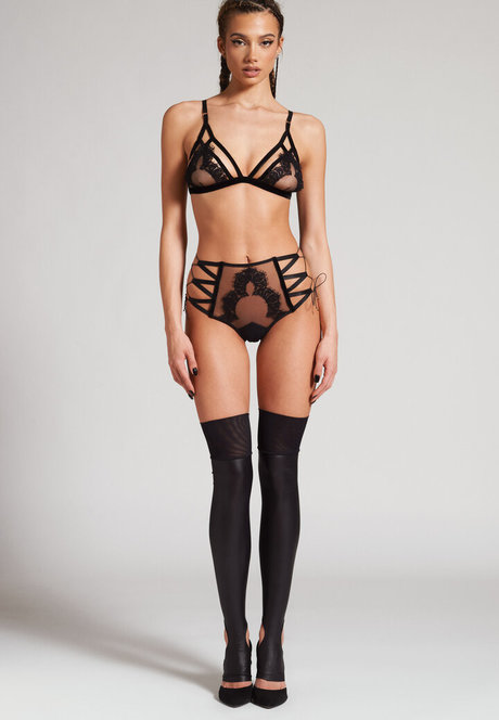 alexandra Domnita 無料のスター アーカイブ