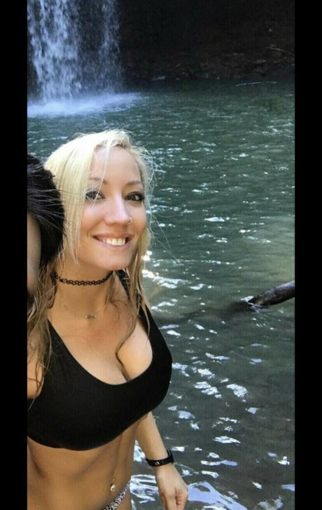 かわいい赤毛のOnlyFans 無料ポルノ アーカイブ