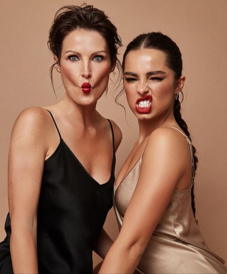 Sheri Nicole ヌードモデル 写真