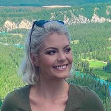 Infamousbylaura アートモデル 写真