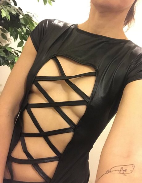 アジアのティーンオンリーファン 裸 画像