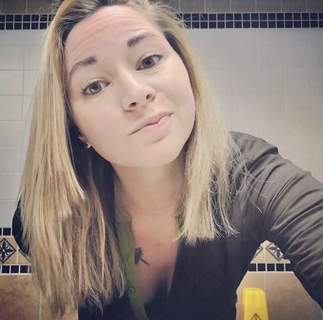 Kryptic Kannoli xxxポルノスター 写真