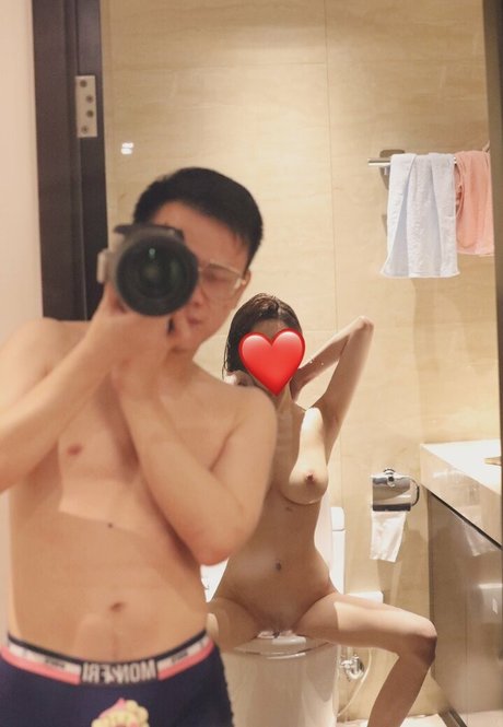 Mavis Pan ポルノモデル 写真