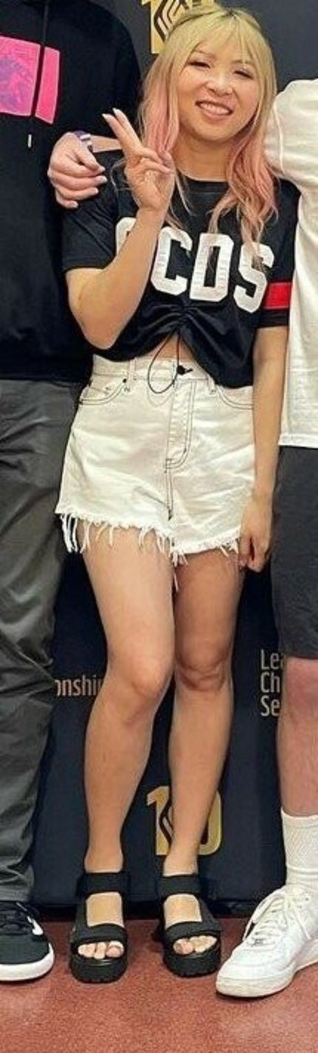 OnlyFansを無効にしました ヌード 写真