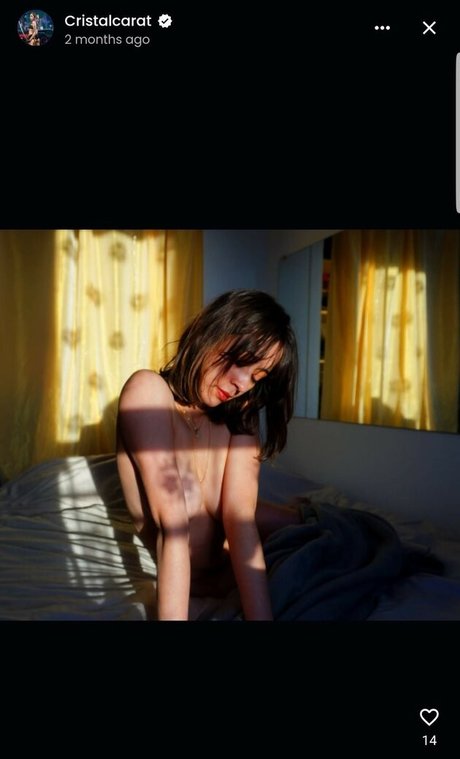 CristalCarat エロティックなスター 写真