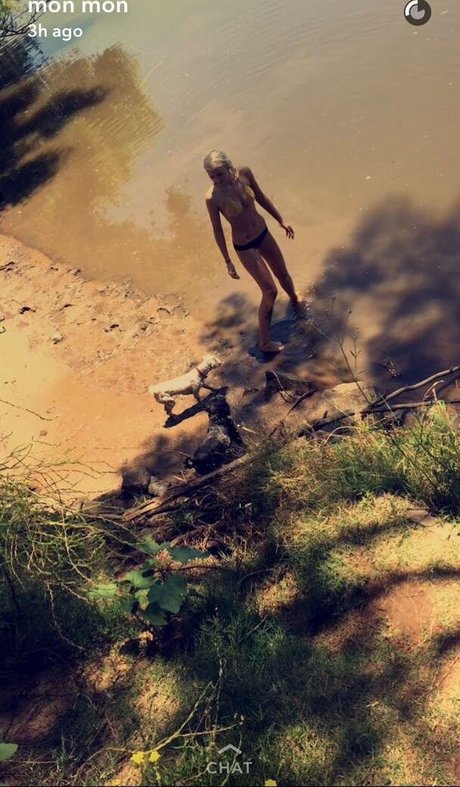 Abby Hughes ポルノスター セクシー アーカイブ