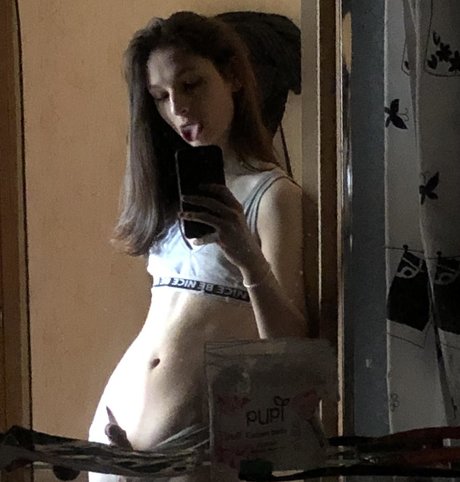 毛深いトゥインクOnlyFans トップ 写真