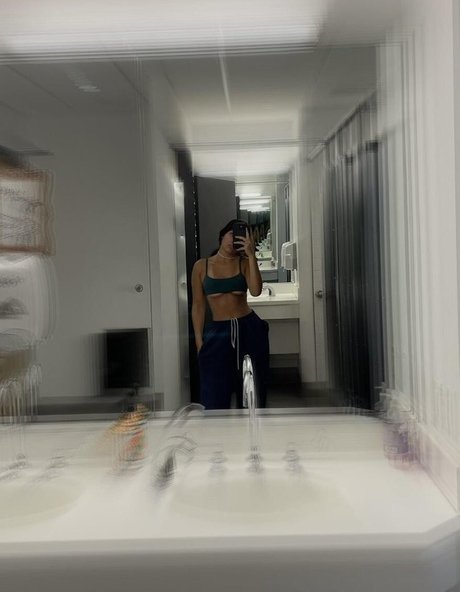 DMV オンリーファン 無料xxx 画像