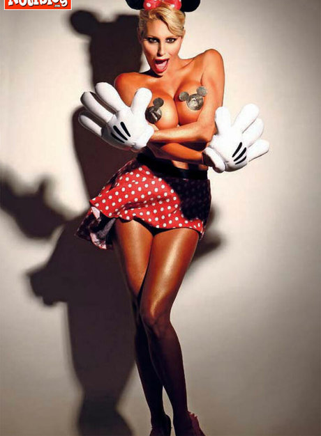 Victoria Xipolitakis ホットモデル 写真