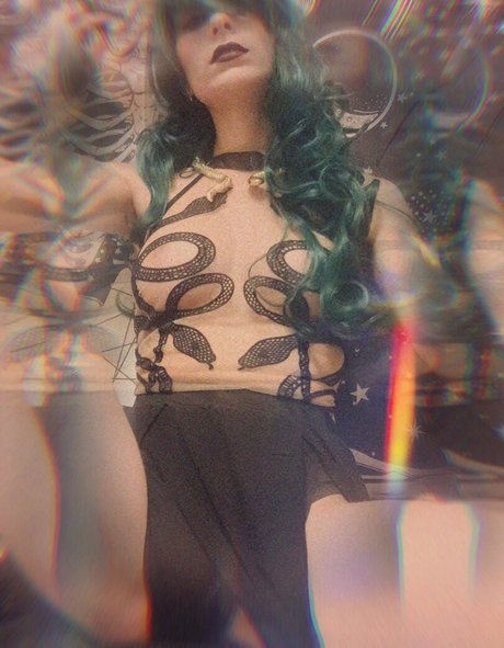 RipleyShaine アートモデル 写真