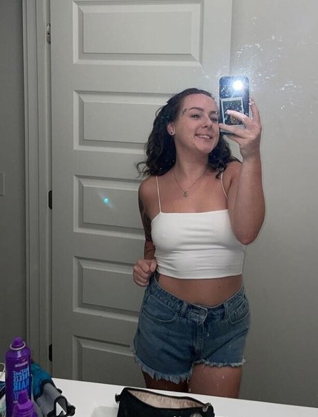 Becca Nichole ポルノスター 素敵 画像