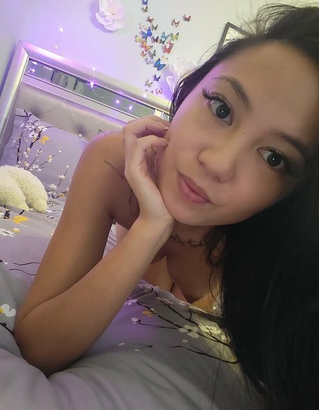 エボニートランスオンリーファンズ セクシー裸 画像