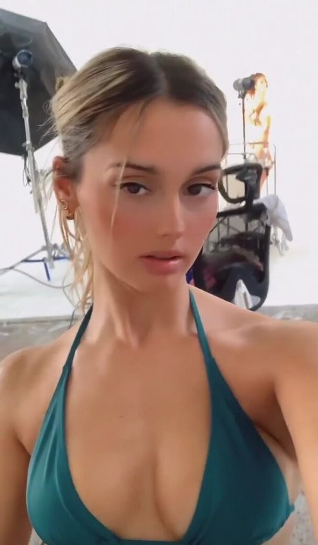 若い熟女OnlyFans ホット裸 写真