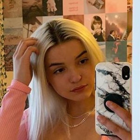 ニューハーフ POV OnlyFans エロチック 写真