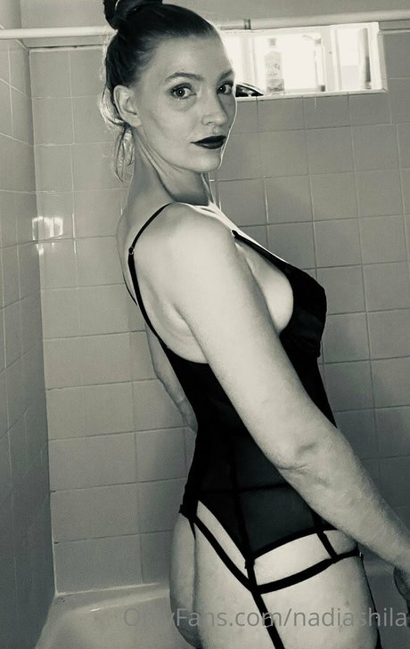 Nadia Shila ポルノスター 写真