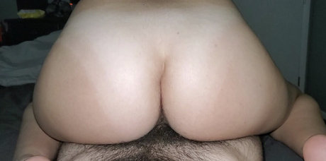 Mattieconnor かわいいポルノスター 写真