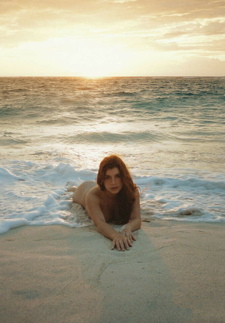 Maria Camila Samudio 完璧なスター 画像