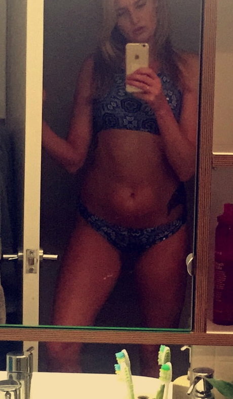 Ashley Bradley ポルノスター トップ 写真