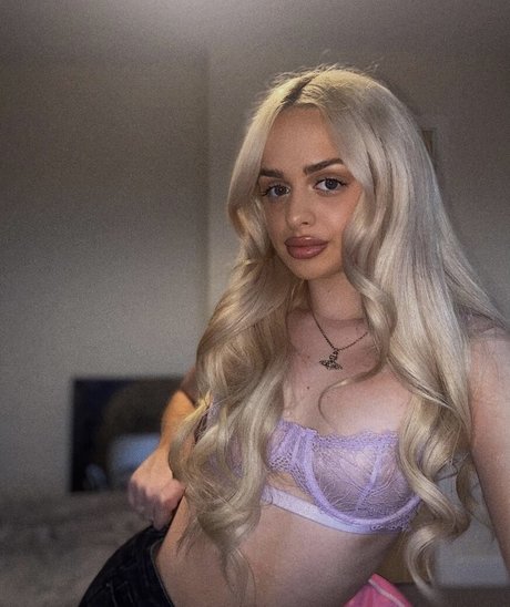 Olivia Lee 美しいモデル 画像