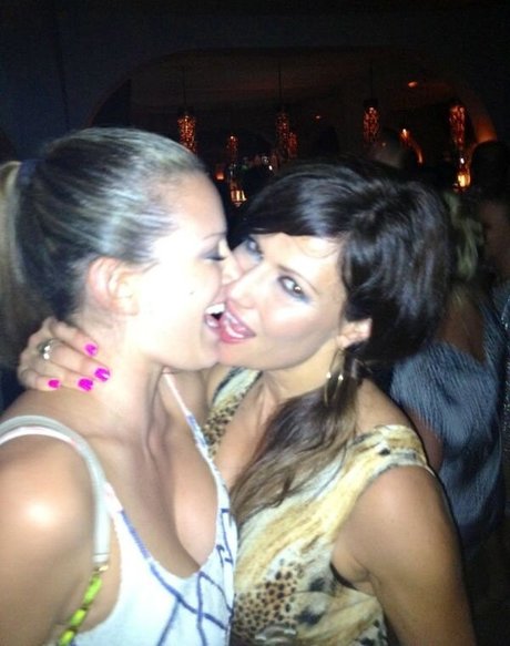 Olivia Lee セクシーなポルノスター アーカイブ