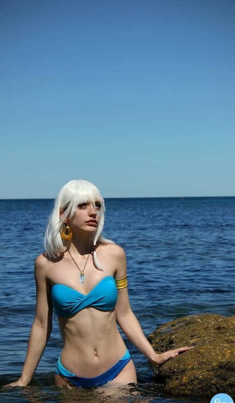 Elfvie 裸モデル ギャラリー