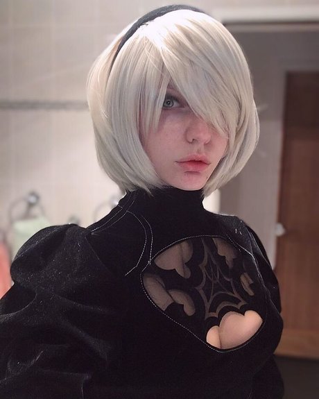 Elfvie ポルノ女優 画像