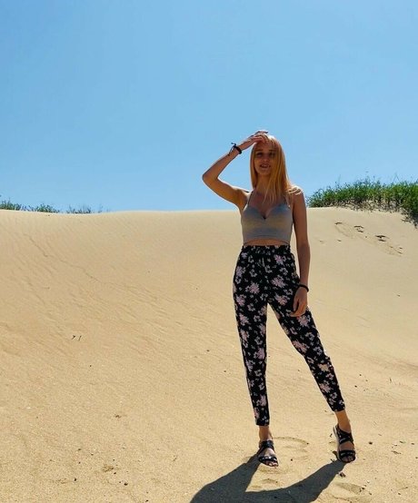 アジア人寝取られOnlyFans アダルト 画像