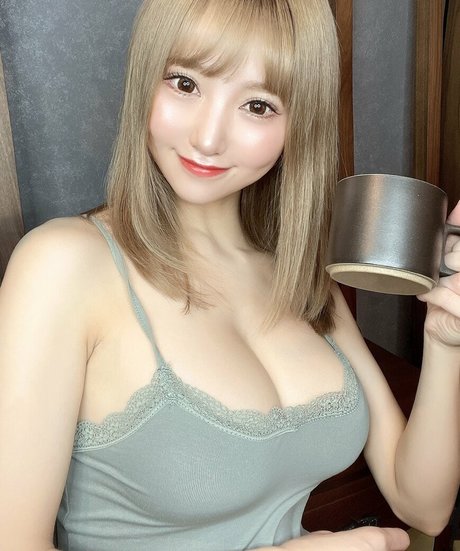 かわいい赤毛のOnlyFans セクシーヌード 画像