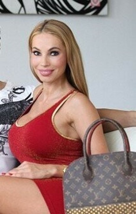 Maria Hering xxxスター 写真