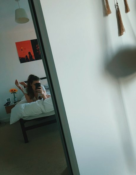 客室乗務員 OnlyFans 美しい裸 アーカイブ