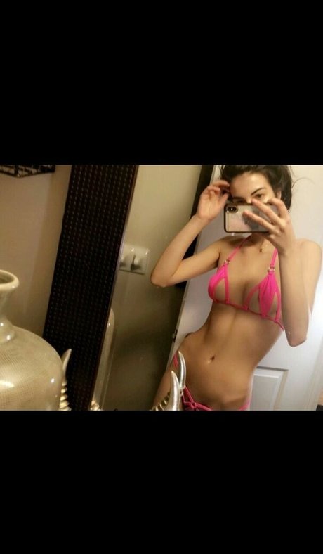 Kristenn トップモデル 写真