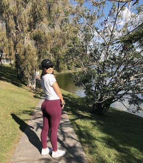 natalie m brookes 独占女優 アーカイブ