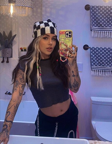 CrayCraysounds ヌードモデル 写真