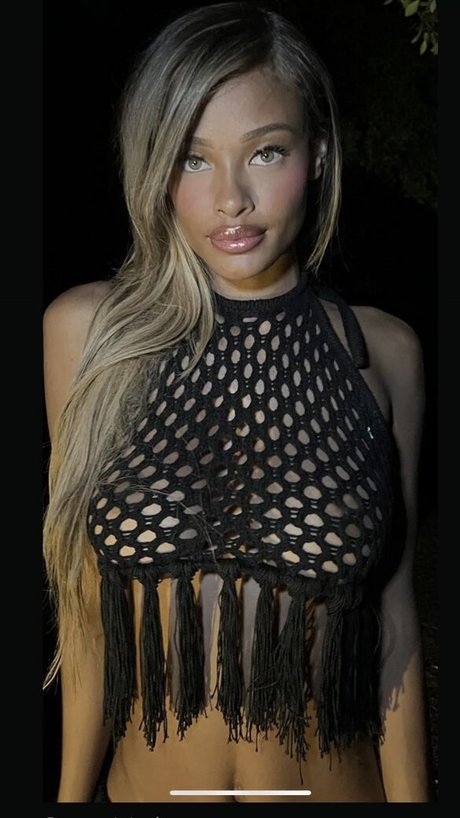 Vinetria ポルノスター ヌード 画像