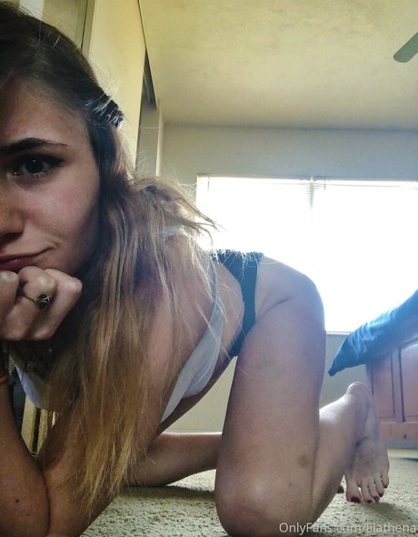 lilathena ホットなスター ギャラリー