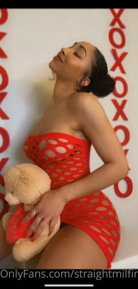 Straightmilfin トップモデル 写真